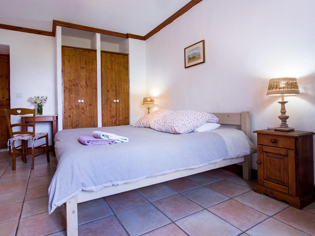 Gite-Auberge De Montvilliers Aime Exterior photo